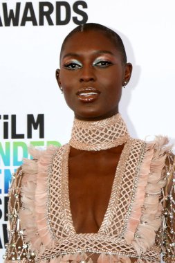 Jodie Turner-Smith, 4 Mart 2023 'te Santa Monica, CA' da bulunan Çadırdaki Bağımsız Ruh Ödülleri 'nde.
