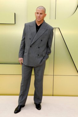 9 Mart 2023 'te Batı Hollywood, CA' da Pacific Design Center 'daki Versace FW23 Show' da Channing Tatum
