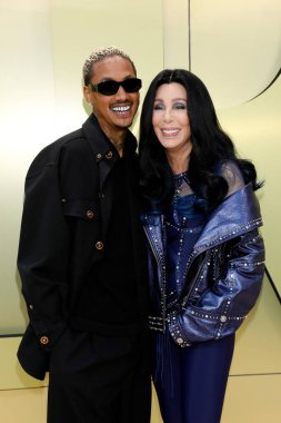 Alexander Edwards, Cher 0005 Pasifik Tasarım Merkezi 'ndeki Versace FW23 Show' da 9 Mart 2023 'te Batı Hollywood, CA