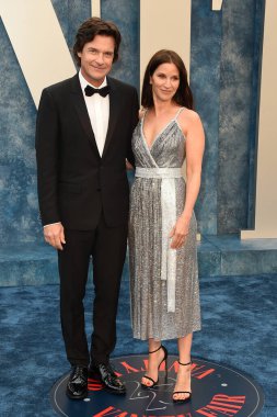 Jason Bateman, Amanda Anka, 12 Mart 2023 'te Wallis Annenberg Gösteri Sanatları Merkezi' ndeki Vanity Fair Oscar Partisi 'nde.