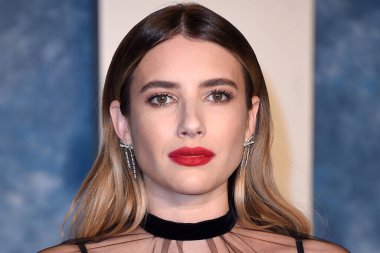 Emma Roberts, Wallis Annenberg Sahne Sanatları Merkezi 'ndeki 2023 Vanity Fair Oscar Partisi' nde 12 Mart 2023 'te Beverly Hills, CA