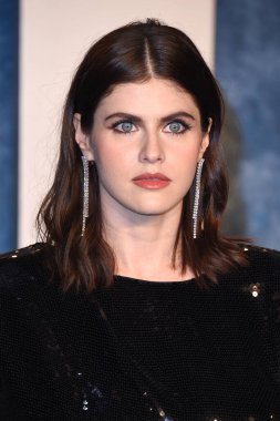 Alexandra Daddario, 12 Mart 2023 'te Wallis Annenberg Sahne Sanatları Merkezi' ndeki Vanity Fair Oscar Partisi 'nde.