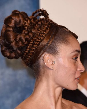 LOS ANGELES - 12 Mart 2023 'te Wallis Annenberg Sahne Sanatları Merkezi' ndeki Vanity Fair Oscar Partisi 'nde Adwoa Aboah, C.A.