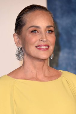 Sharon Stone, 12 Mart 2023 'te Wallis Annenberg Gösteri Sanatları Merkezi' ndeki Vanity Fair Oscar Partisi 'nde, 12 Mart 2023' te Beverly Hills, CA