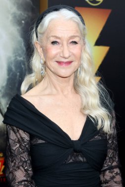 Shazam 'da Helen Mirren' la birlikteyiz! Los Angeles Tanrılarının Öfkesi 'nin galası 14 Mart 2023' te Westwood, CA