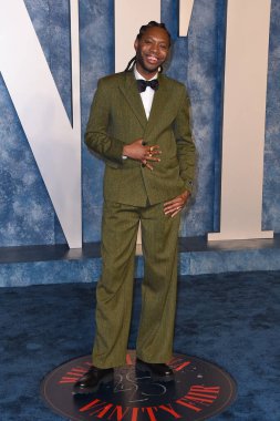 Jeremy O. Harris, Wallis Annenberg Sahne Sanatları Merkezi 'ndeki 2023 Vanity Fair Oscar Partisi' nde 12 Mart 2023 'te Beverly Hills, CA