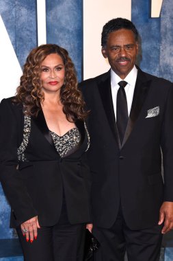 Tina Knowles Lawson, Richard Lawson, 12 Mart 2023 'te Wallis Annenberg Gösteri Sanatları Merkezi' ndeki Vanity Fair Oscar Partisi 'nde.
