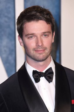 Patrick Schwarzenegger, 12 Mart 2023 'te Wallis Annenberg Sahne Sanatları Merkezi' ndeki Vanity Fair Oscar Partisi 'nde.