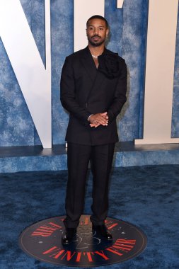 LOS ANGELES - 12 Mart 2023 'te Wallis Annenberg Sahne Sanatları Merkezi' ndeki Vanity Fair Oscar Partisi 'nde Michael B Jordan,