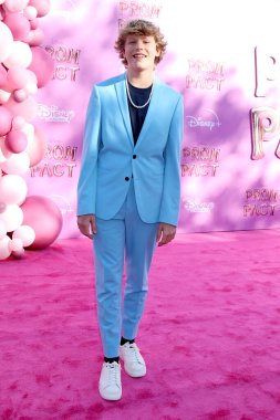 LOS ANGELES - 24 Mart 2023 'te Wilshire Ebell Tiyatrosu' nda yapılan balo prömiyeri gösteriminde Nolen Dubuc