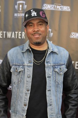 LOS ANGELES - 11 APR: Jude Thomas 11 Nisan 2023 'te Warner Brothers Studio' daki Sweetwater galasında, CA