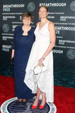 LOS ANGELES - 15 Nisan 2023 'te Kati Kariko, Susan Francia Akademi Sinema Müzesi' nde 9.