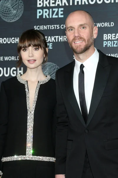 Los Angeles Apr Lily Collins Charlie Mcdowell 9Th Breakthrough Prize — Stock Photo, Image