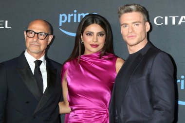 LOS ANGELES - 25 Nisan 2023 'te Culver Tiyatrosu' ndaki Citadel Serisi 'nde Stanley Tucci, Priyanka Chopra Jonas, Richard Madden.