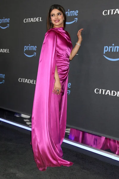 Los Angeles Kwiecień Priyanka Chopra Jonas Premierze Serii Cytadeli Culver — Zdjęcie stockowe