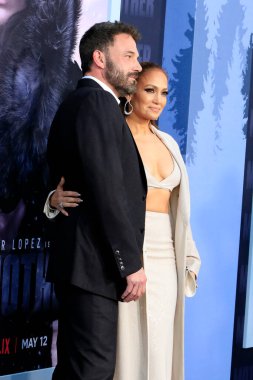 Ben Affleck, Jennifer Lopez, 10 Mayıs 2023 'te The Mother Premiere at the Village Theater, Westwood, CA