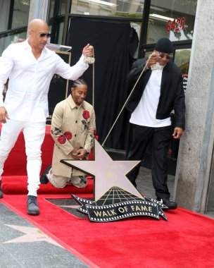 LOS ANGELES - 18 Mayıs 2023 Vin Diesel, Chris Bridges namı diğer Ludacris, LL Cool J Hollywood Bulvarı 'ndaki Ludacris Star töreninde 18 Mayıs 2023' te Los Angeles, CA