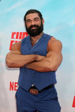 Brett Azar, 22 Mayıs 2023 'te Los Angeles' ta The Grove 'daki FUBAR TV Serisi Prömiyer Gösterimi' nde.