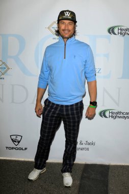 Oliver Hudson, Lakewood Golf Kulübü 'nde 16. Geleneksel George Lopez Ünlüleri Golf Klasiği' nde 1 Mayıs 2023 tarihinde Burbank, CA