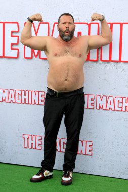 LOS ANGELES - 25 Mayıs 2023 'te Westwood, CA' da The Machine Prömiyer 'de Bert Kreischer