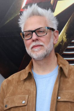 LOS ANGELES - 12 Haziran 2023 'te Ovation Hollywood Avlusundaki Flash Premiere' de James Gunn