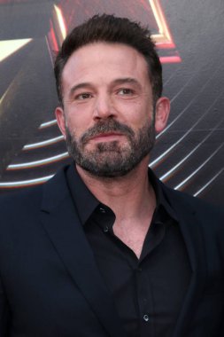 LOS ANGELES - 12 Haziran 2023 'te Los Angeles, CA' da Ovation Hollywood Avlusundaki Flash Premiere 'de Ben Affleck