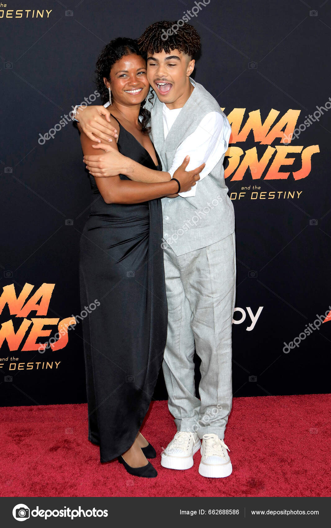 Los Angeles Jun Ethann Isidore Mother Indiana Jones Dial Destiny