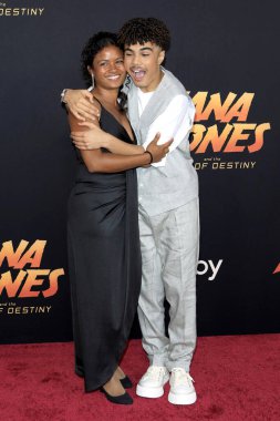 LOS ANGELES - 14 Haziran, Ethann Isidore, Indiana Jones 'un annesi ve 14 Haziran 2023' te Los Angeles, Kaliforniya 'daki El Capitan Tiyatrosu' nun Kader Kaderi Numarasının galası.