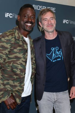 LOS ANGELES - 27 Haziran 2023 'te Eagle Rock, CA' daki Biyosfer LA Premiere 'de Sterling K Brown, Mark Duplass
