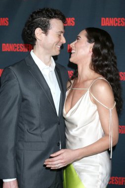 LOS ANGELES - 30 Haziran 2023 'te Los Angeles, CA' da bulunan TCL Çin Tiyatrosu 'ndaki In Through The Out Door World galasında Clay Bunker, Christina Hogue