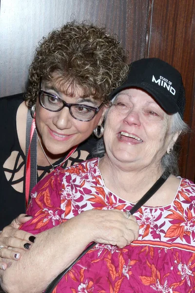 Los Angeles Jul Friend Debbie Morris Retiring Feneral Hospital Fan — Stock Photo, Image