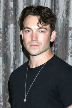 5 Ağustos 2023 'te Burbank Marriott' taki The Young and The Restless Fan Luncheon 'da Rory Gibson.