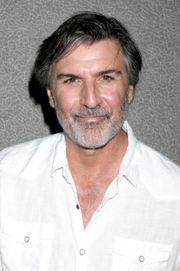 Vincent Irizarry, Burbank Marriott 'taki Geçmişteki Hayran Etkinliği' nde 4 Ağustos 2023 'te Burbank, CA