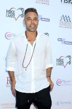 LOS ANGELES - 17 Ağustos, Kyle Stefanski Mike Tyson Bakım ve We2Matter 100 Kadın Önemi Bağışı Galası 'nda 17 Ağustos 2023' te Beverly Hills, CA