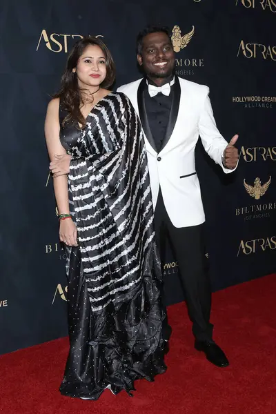 Atlee, 6 Ocak 2024 'te Los Angeles' ta Biltmore Otel 'de düzenlenen 7. Astra Film Ödülleri' nde eşi.