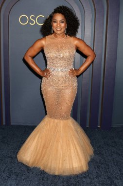 LOS ANGELES - 9 Ocak 2024 'te Los Angeles' taki Dolby Balo Salonu 14. Valilik Ödüllerinde Angela Bassett