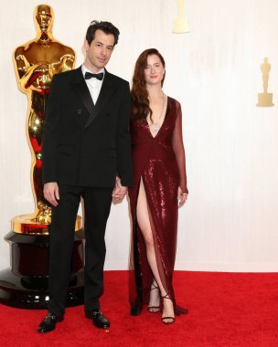 LOS ANGELES - MAR 10:  Mark Ronson, Grace Gummer at the 96th Academy Awards Arrivals at the Dolby Theater on March 10, 2024 in Los Angeles, CA