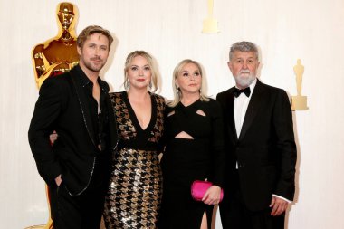 Ryan Gosling, Mandi Gosling, Donna Gosling, Valerio Attanasio, Dolby Tiyatrosu 96. Akademi Ödülleri 'nde 10 Mart 2024' te Los Angeles, CA
