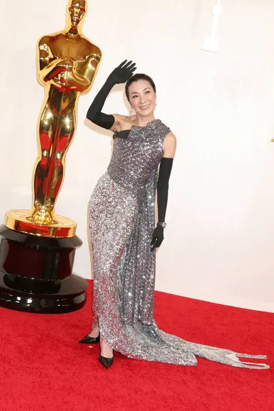 Los Ángeles Marzo Michelle Yeoh Los 96º Premios Óscar Llegadas — Foto de Stock