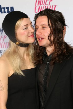 LOS ANGELES - 25 Şubat 2024 'te Santa Monica, CA' da düzenlenen 2024 Film Bağımsız Ruh Ödülleri 'nde Katelin Arizmendi, Rory Culkin