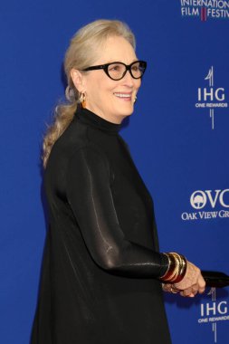 LOS ANGELES - 4 Ocak 2024 'te Palm Springs Uluslararası Film Festivali Galası' nda Meryl Streep Palm Springs Kongre Merkezi 'ne geldi.