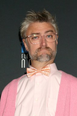 LOS ANGELES - 4 Şubat 2024 tarihinde Burbank Kongre Merkezi 2024 Satürn Ödülleri 'nde Sean Gunn, Burbank, CA