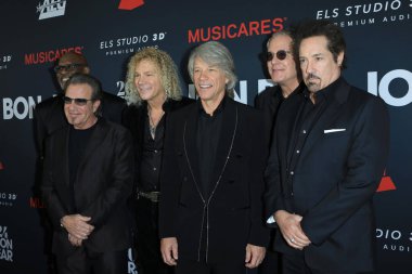 LOS ANGELES - 2 Şubat 2024 'te Los Angeles, CA' da Jon Bon Jovi 'yi onurlandıran 2024 MusiCares Person of the Year grubunun üyeleri.