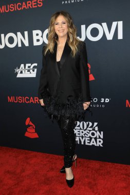 LOS ANGELES - 2 Şubat 2024 'te Los Angeles, CA' da Jon Bon Jovi onuruna düzenlenen 2024 MusiCares Person of the Year 'da Rita Wilson