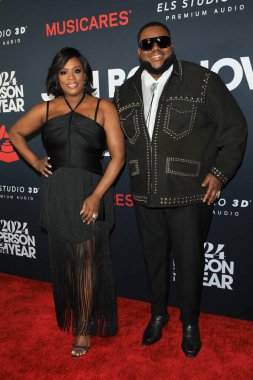 LOS ANGELES - 2 Şubat 2024 'te Los Angeles, CA' da Jon Bon Jovi 'yi onurlandıran 2024 MusiCares Person' da Tanya Trotter, Michael Trotter Jr.