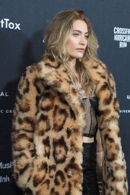 LOS ANGELES - 4 Şubat 2024 'te Nya Stüdyoları' nın batısındaki Universal Müzik Grubu Grammy 'de Paris Jackson