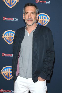 Film yapımcısı Todd Phillips, 9 Nisan 2024 'te Las Vegas' taki Caesar 's Palace Theatre' daki Warner Brothers CinemaCon Press Line 'da.