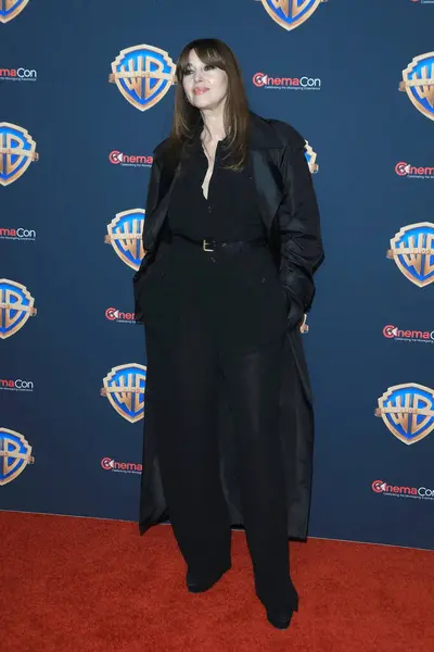 Schauspielerin Monica Bellucci Bei Der Warner Brothers Cinemacon Press Line — Stockfoto