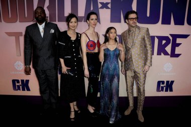 LOS ANGELES - MARCH 24: actors Brian Tyree Henry, Fala Chen, Rebecca Hall, Kaylee Hottle, Dan Stevens at the 