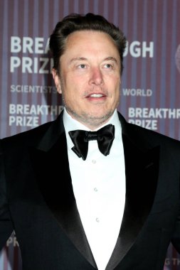 LOS ANGELES, ABD - 13 Nisan: Elon Musk, 13 Nisan 2024 tarihinde Los Angeles, CA 'da Akademi Sinema Müzesi' nde 10.